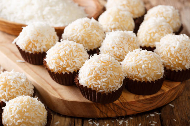 Bombom de Leite em Pó Sem Forno: O Doce Cremoso que Desmancha Bombom de Leite em Pó Sem Forno: O Doce Cremoso que Desmancha