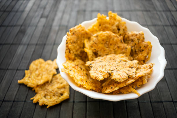 Chips de Abobrinha Crocantes: O Segredo para um Petisco Leve Chips de Abobrinha Crocantes: O Segredo para um Petisco Leve