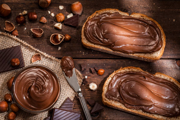 Crepe de Nutella de Cafeteria: O Segredo da Massa Fina e Elástica Crepe de Nutella de Cafeteria: O Segredo da Massa Fina e Elástica