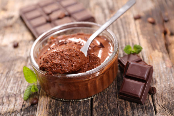Mousse de Chocolate Aerada: O Segredo para a Textura Perfeita Mousse de Chocolate Aerada: O Segredo para a Textura Perfeita
