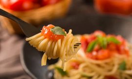 Macarrão com Molho de Tomate Rápido: O Segredo para não Empapar