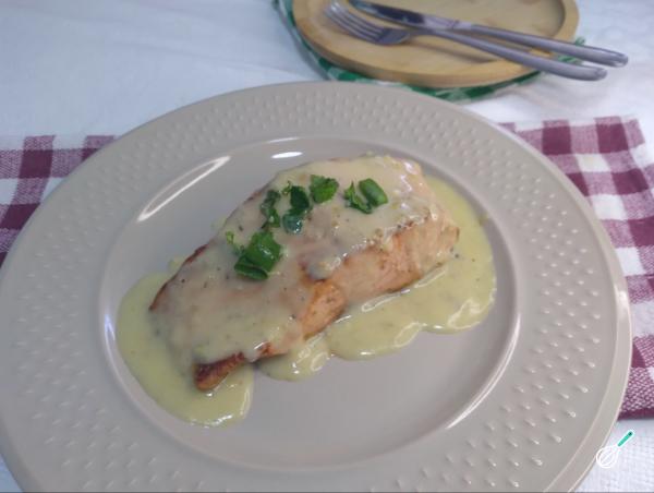 Molho de Limão para Salmão: O Segredo para um Peixe Suculento