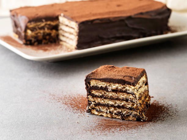 Torta Holandesa com Wafer: O Segredo da Base Crocante Torta Holandesa com Wafer: O Segredo da Base Crocante