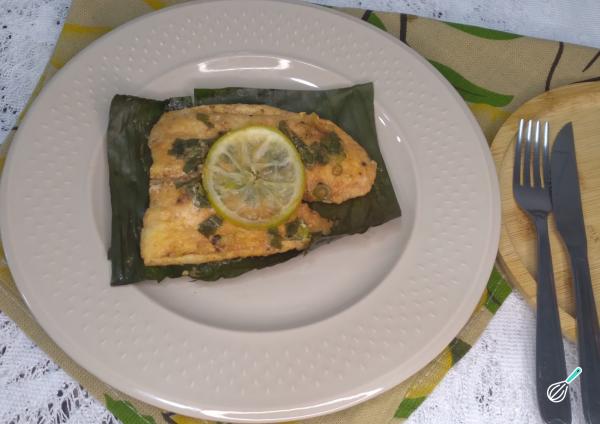 Peixe na Folha de Bananeira: O Segredo para uma Carne Suculenta Peixe na Folha de Bananeira: O Segredo para uma Carne Suculenta