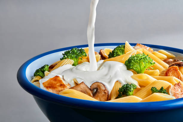 Macarrão ao Molho Branco: Segredo da Cremosidade Perfeita Macarrão ao Molho Branco: Segredo da Cremosidade Perfeita