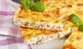 Torta de Frango Cremosa: O Segredo da Massa que Derrete na Boca