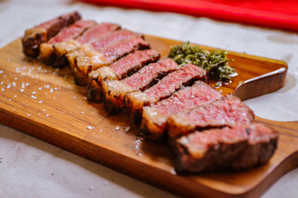 Picanha ao Alho na Brasa: O Segredo da Casquinha Crocante e