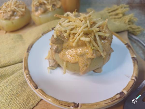 Batata Recheada com Strogonoff de Carne: O Jantar Perfeito Batata Recheada com Strogonoff de Carne: O Jantar Perfeito