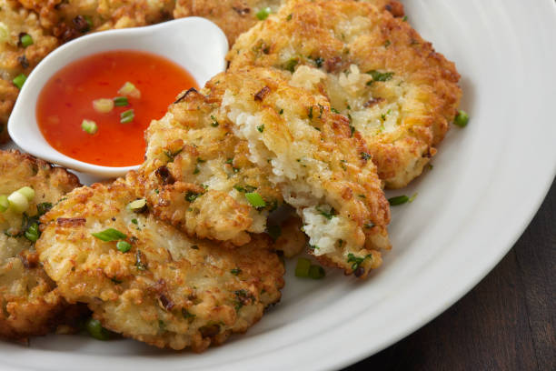 Bolinho de Arroz com Espinafre: Truque para Usar Sobras Bolinho de Arroz com Espinafre: Truque para Usar Sobras