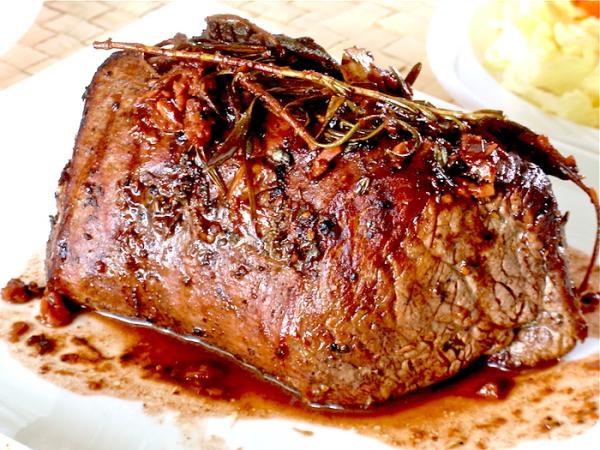 Cupim Assado Suculento: O Truque para a Carne Desmanchar na Boca Cupim Assado Suculento: O Truque para a Carne Desmanchar na Boca