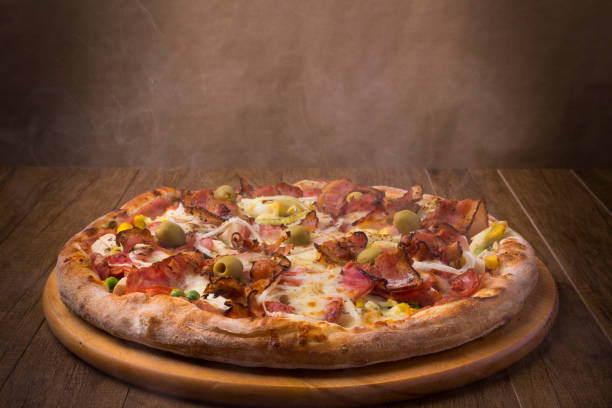 Pizza Caseira de Pizzaria: O Segredo da Massa Fofinha e Crocante Pizza Caseira de Pizzaria: O Segredo da Massa Fofinha e Crocante