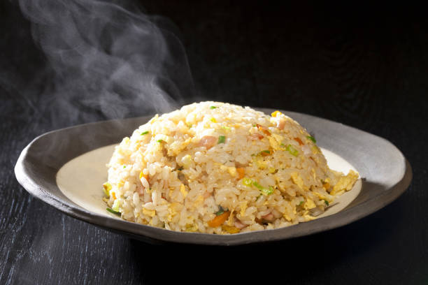 Yakimeshi Autêntico: O Segredo do Arroz Frito Japonês Soltinho