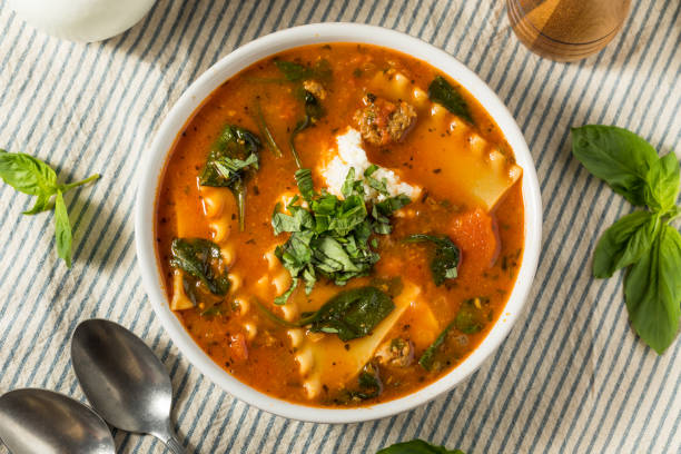 Sopa de Carne com Legumes e Macarrão: O Segredo do Caldo Sopa de Carne com Legumes e Macarrão: O Segredo do Caldo