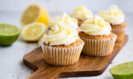 Cupcake de Limão Fofinho: Segredo da Massa Úmida com Cobertura