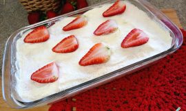 Pavê Morango Biscoito Champanhe Irresistível