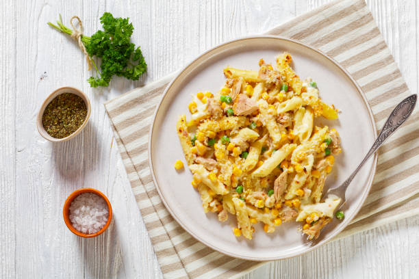 Macarrão de Atum Cremoso: Truque para Não Coalhar o Molho Macarrão de Atum Cremoso: Truque para Não Coalhar o Molho