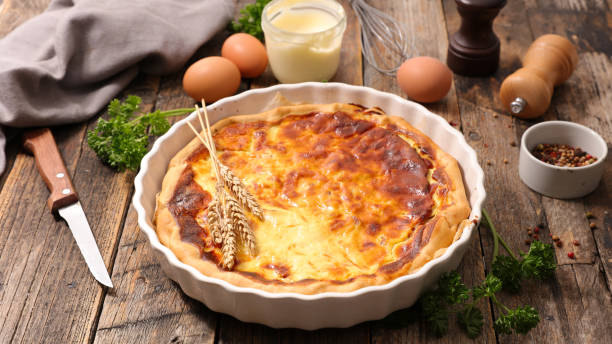 Quiche Lorraine Clássica: O Segredo da Massa Crocante e Recheio Quiche Lorraine Clássica: O Segredo da Massa Crocante e Recheio