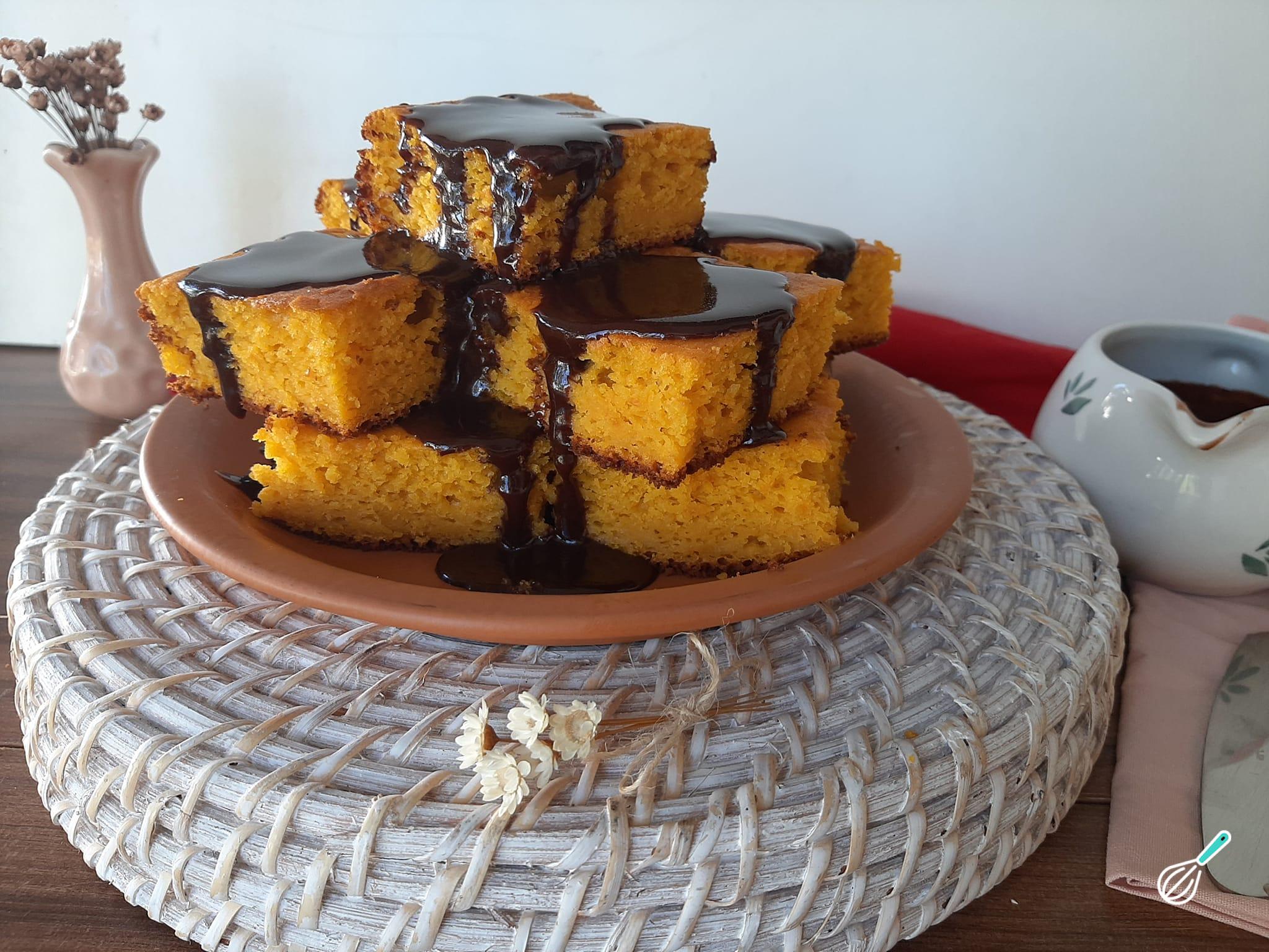 Bolo Cenoura Manga: Sabor Tropical e Úmido!