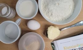 Bolo Picada de Abelha: Clássico Alemão com Mel e Amêndoas
