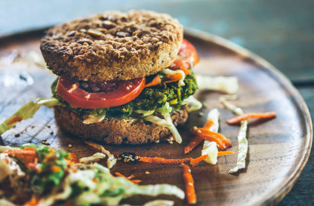 Hambúrguer de Aveia Suculento: O Truque para a Carne não Ressecar Hambúrguer de Aveia Suculento: O Truque para a Carne não Ressecar