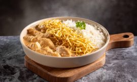 Strogonoff de Frango com Requeijão Cremoso Sem Creme de Leite