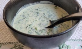Creme de Espinafre Simples: Sabor e Praticidade!