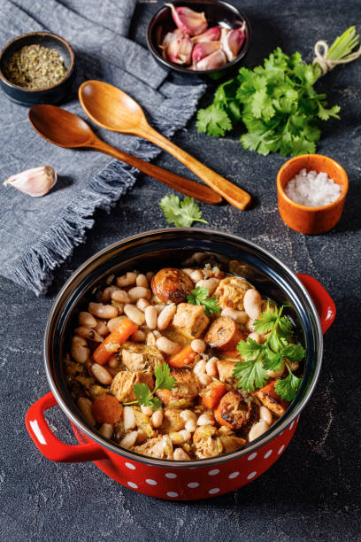 Cassoulet Clássico Francês: Segredo do Feijão Cremoso e Cassoulet Clássico Francês: Segredo do Feijão Cremoso e