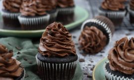 Cupcake de Baunilha Profissional: Segredo da Massa Super Fofinha
