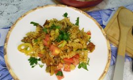 Macarronada Vegetariana Rápida e Fácil com Legumes