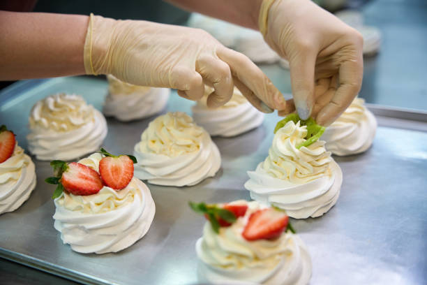 Merengue de Morango: O Segredo da Camada Perfeita que Não