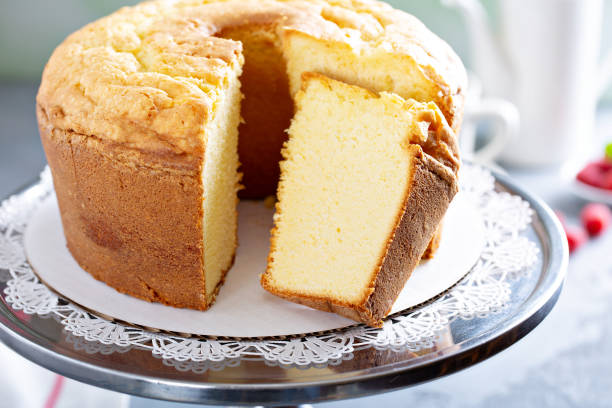 Bolo de Aniversário Sem Lactose: A Massa que Derrete na Boca