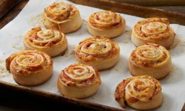 Esfiha de Presunto e Cream Cheese: O Segredo da Massa Fofinha