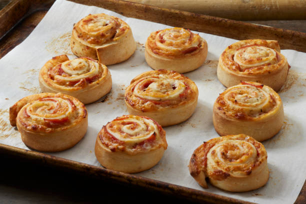 Esfiha de Presunto e Cream Cheese: O Segredo da Massa Fofinha Esfiha de Presunto e Cream Cheese: O Segredo da Massa Fofinha