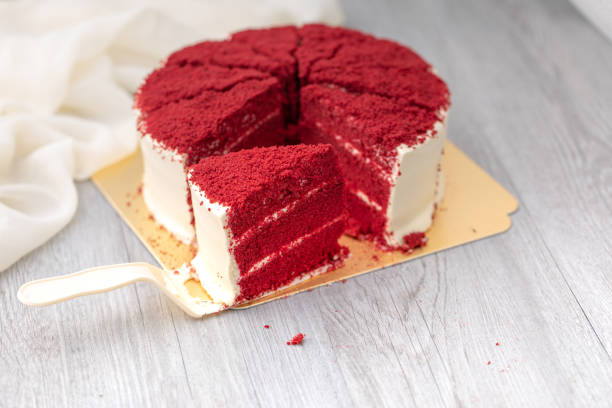 Bolo Red Velvet: Segredo da Massa Aveludada e Cobertura Perfeita Bolo Red Velvet: Segredo da Massa Aveludada e Cobertura Perfeita