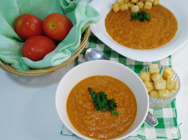 Sopa de Tomate Assado: O Segredo para um Caldo Aveludado