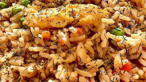 Arroz Colorido com Batata Palha: O Truque para o Acompanhamento
