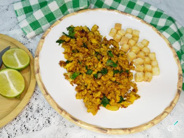 Tofu Mexido Cremoso: O Truque para Ficar Igual Ovo de Granja