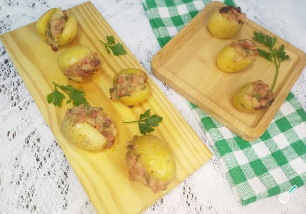 Batatinhas Recheadas com Bacon: Petisco Perfeito e Cremoso