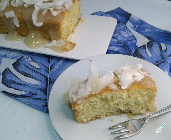 Bolo de Coco com Farinha de Arroz que Não Sola: Macio e Sem