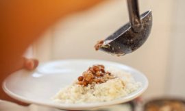 Arroz de Forno Completo: O Truque para Fazer Tudo em uma Forma só
