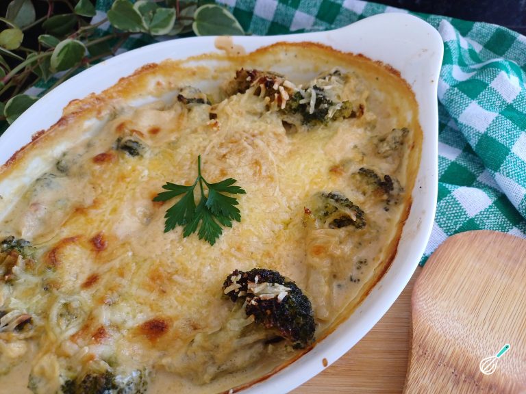 Frango Cremoso com Brócolis: Molho Saboroso!