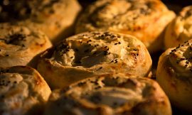 Pão de Minuto Fofíssimo: O Segredo da Massa Leve e Rápida