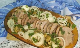 Lagarto Gelado com Molho de Azeitonas: Sabor Refrescante