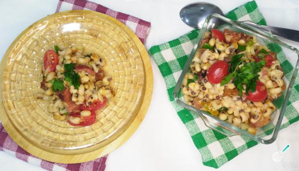 Salada de Feijão Fradinho com Calabresa e Bacon