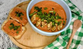 Muhammara: Pasta de Pimentão Vermelho com Nozes