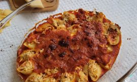 Conchiglione Recheado Frango Molho