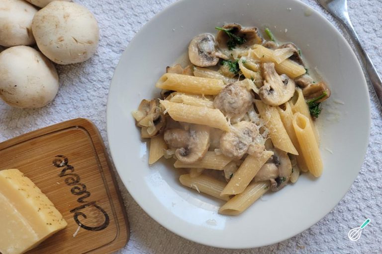 Penne Funghi Cremoso: Receita Fácil e Saborosa