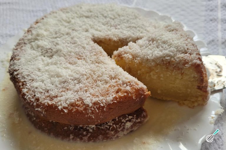 Bolo Molhadinho Leite Coco: Derrete na Boca!