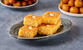 Doce Sírio de Semolina: Macio, aromático e fácil!