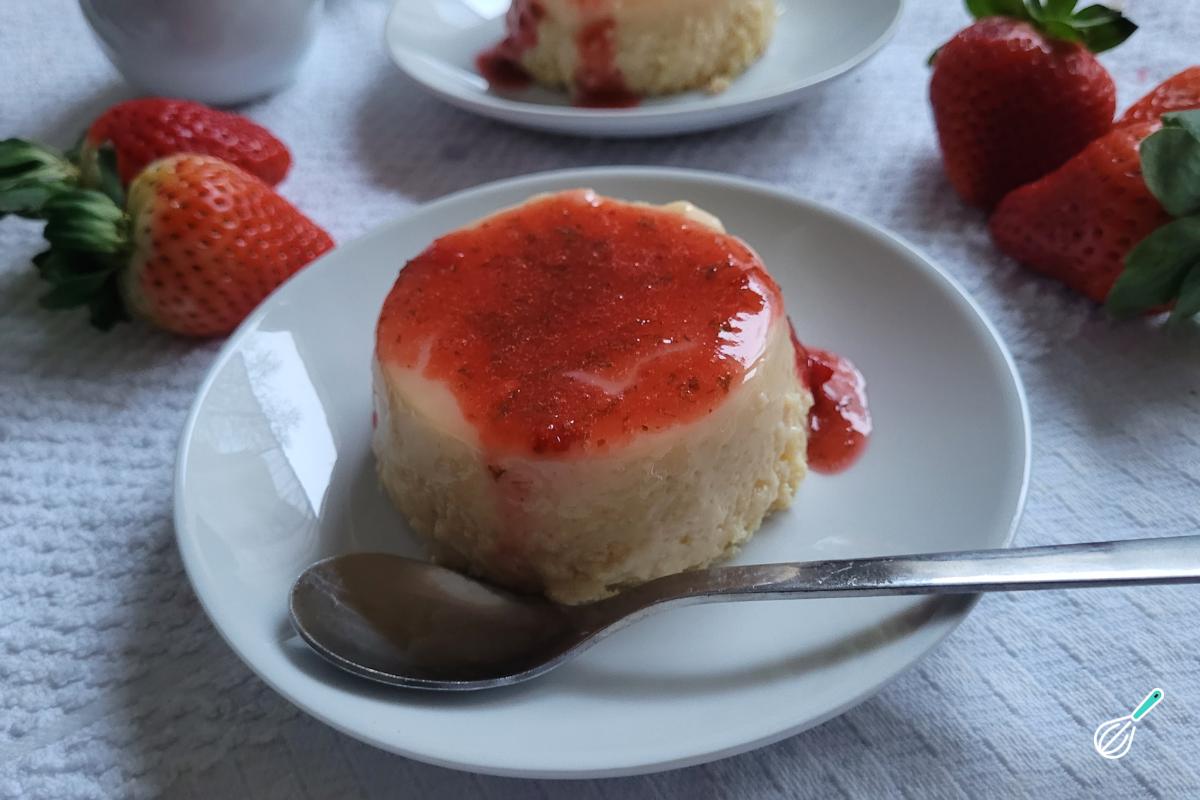 Pudim Chocolate Branco e Morango Picante: Surpreenda